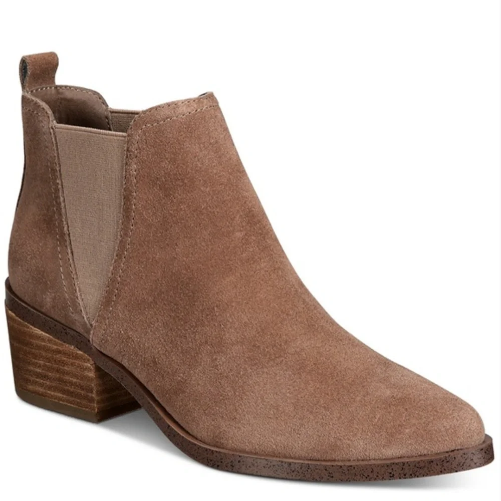 DV by Dolce Vita zipporah Brown Chelsea Ankle Boots with Elastic Panels - Picture 1 of 3